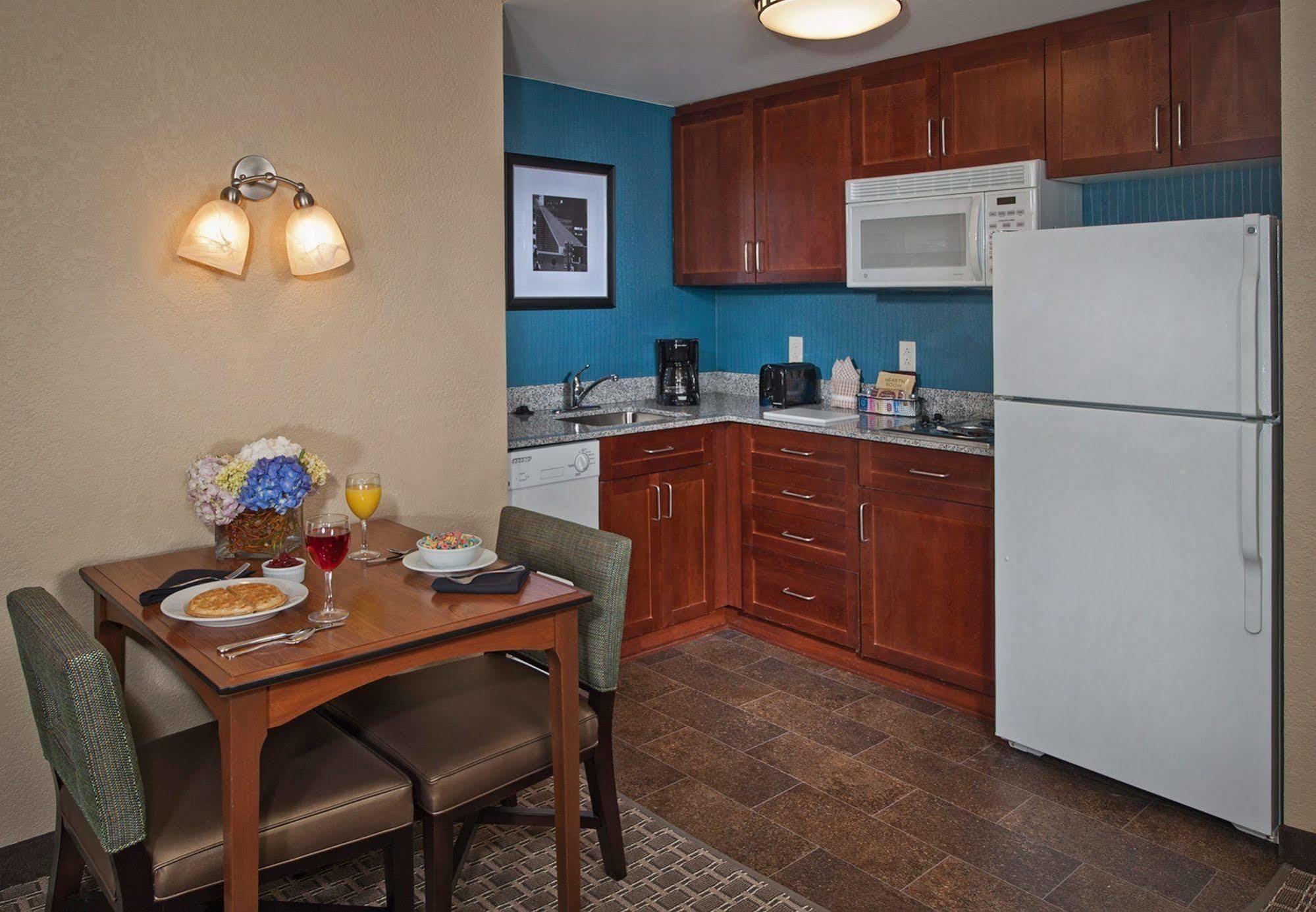Residence Inn By Marriott Baltimore Downtown/ Inner Harbor Exteriör bild